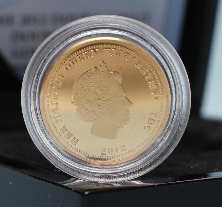 AN ELIZABETH II DOUBLE JUBILEE PORTRAIT GOLD SOVEREIGN Image