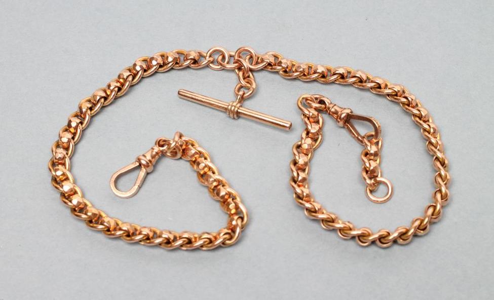 AN ALBERT CHAIN with faceted alternate links and two dog-clip fasteners and bar Image