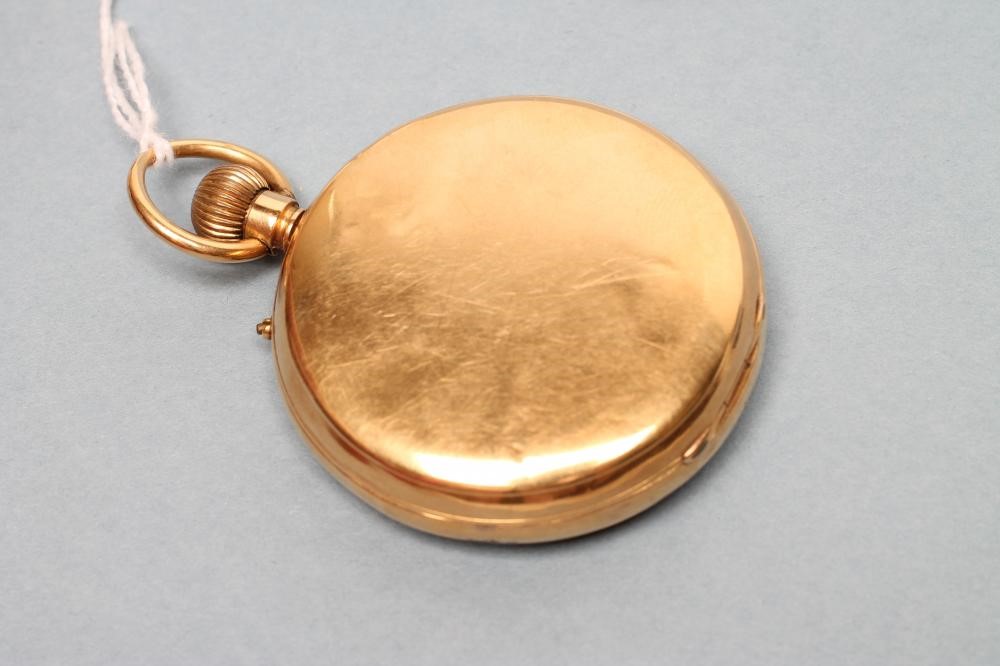 A VICTORIAN 18CT GOLD TOP WIND POCKET WATCH Image