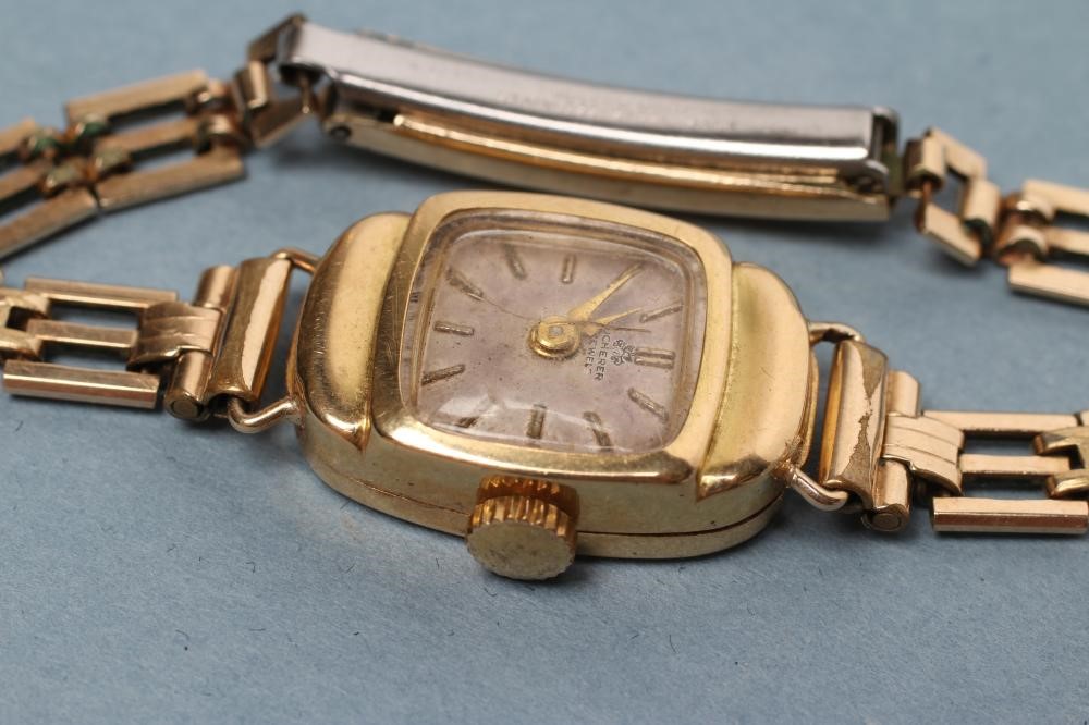 A LADY'S BUCHERER WRISTWATCH Image