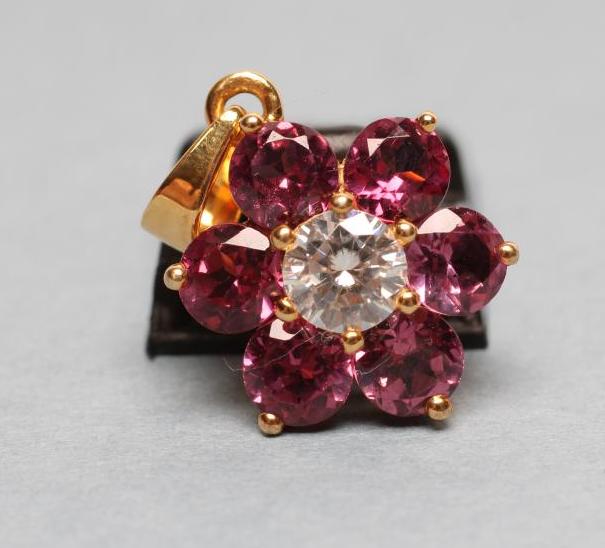A PINK TOURMALINE FLOWERHEAD CLUSTER PENDANT Image