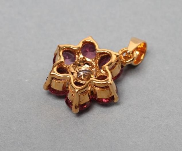 A PINK TOURMALINE FLOWERHEAD CLUSTER PENDANT Image