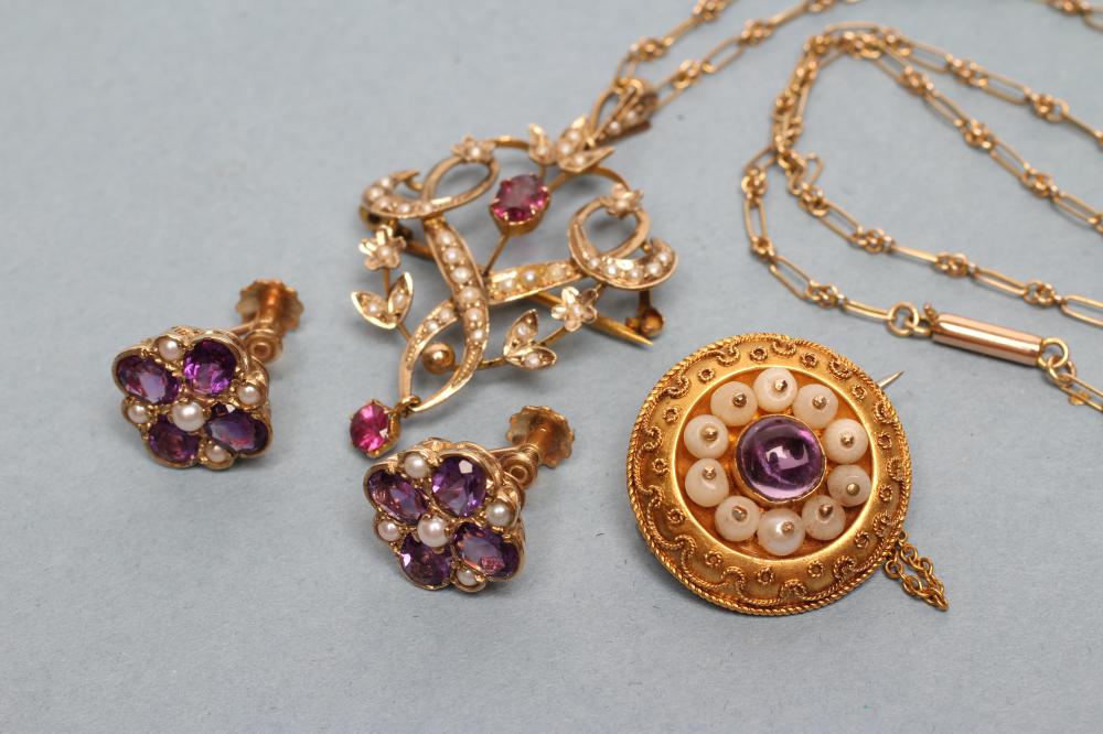 AN EDWARDIAN PENDANT Image