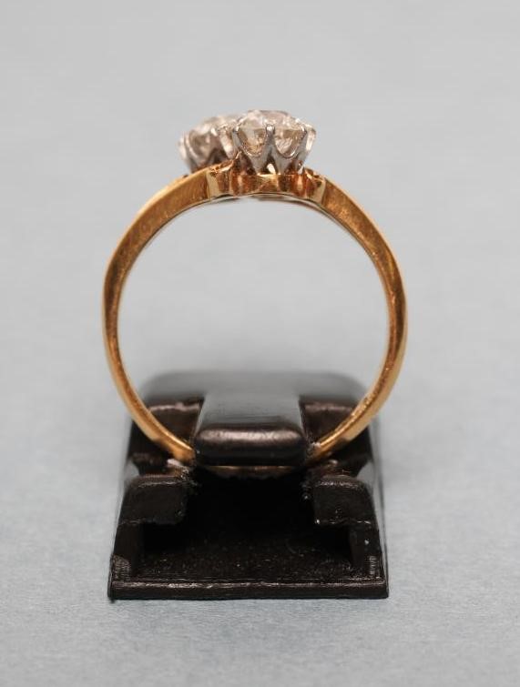 A TWO STONE DIAMOND CROSSOVER RING Image