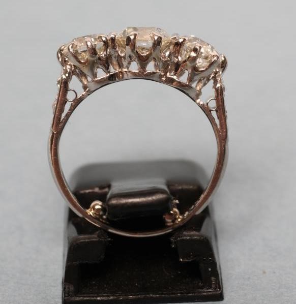 A THREE STONE DIAMOND RING Image