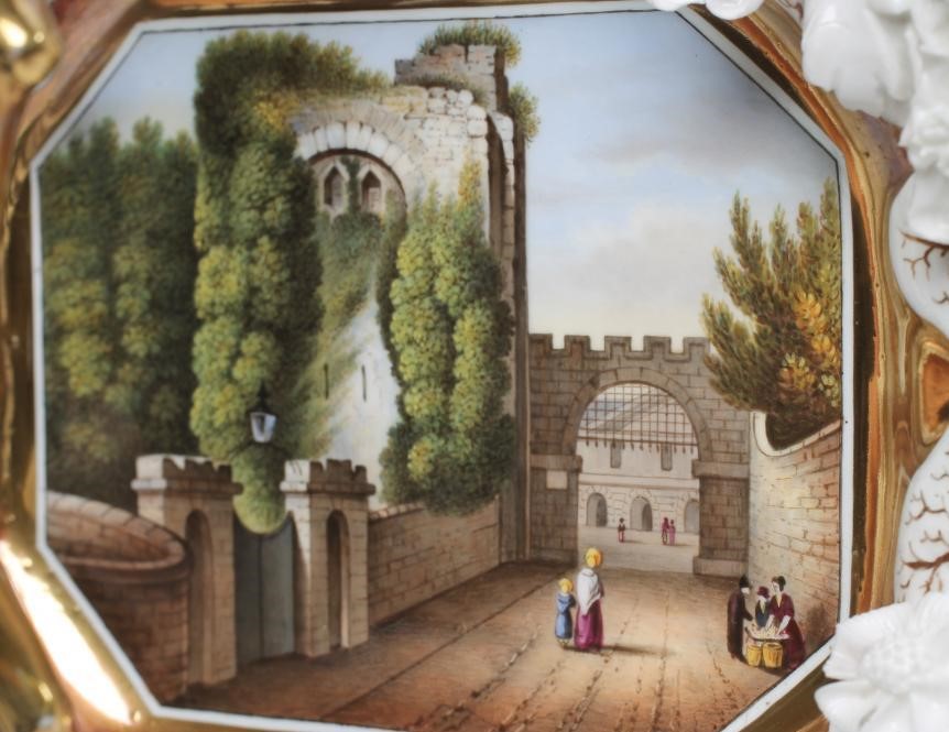 A ROCKINGHAM PORCELAIN BASKET Image