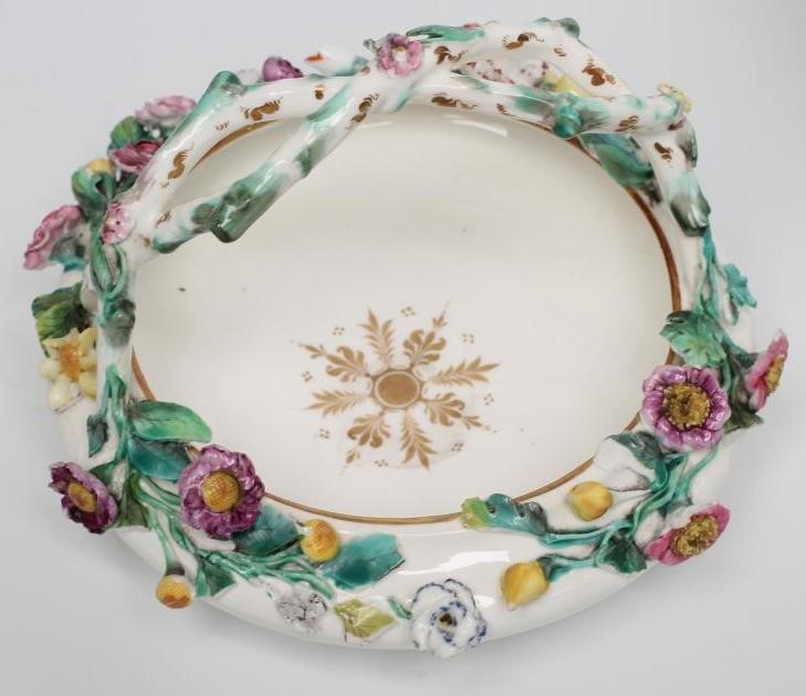 A COLLECTION OF ROCKINGHAM PORCELAIN comprising a basket with leaf moulded rim Image