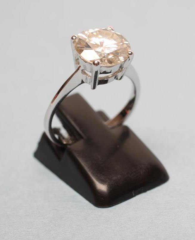 A SOLITAIRE MOISSANITE RING Image