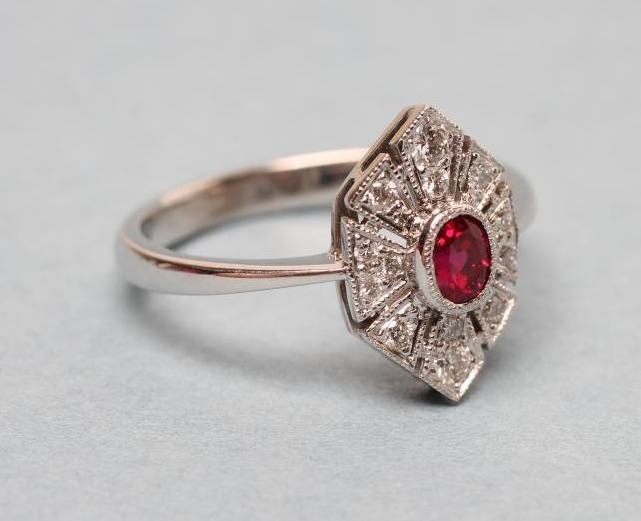 AN ART DECO STYLE RING Image