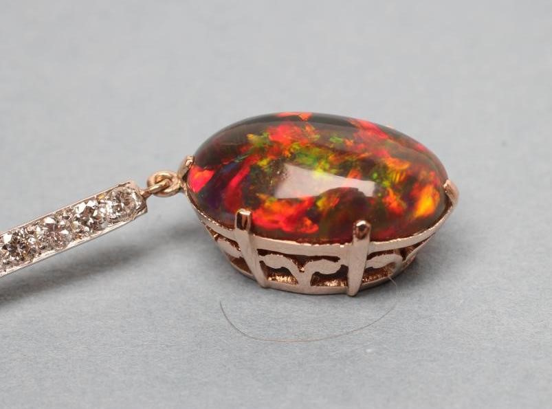 A BLACK OPAL PENDANT Image