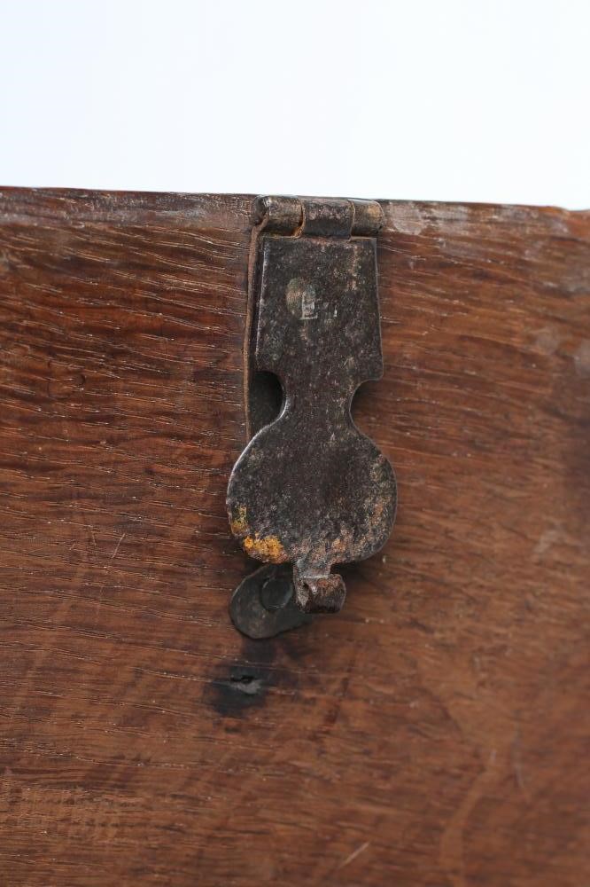 AN OAK BOARDED BOX Image