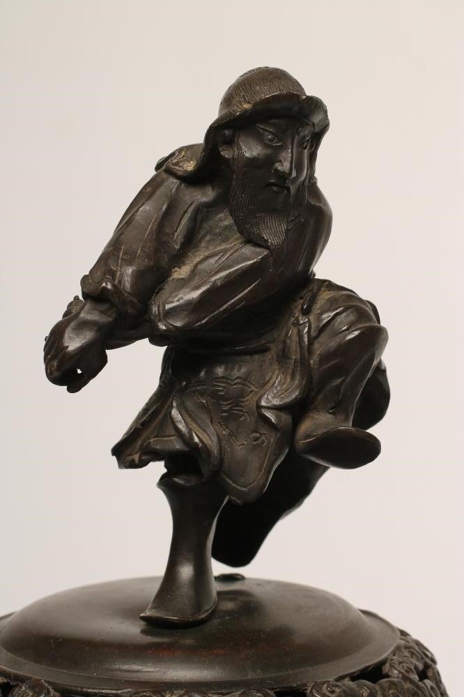 A JAPANESE BRONZE CENSER Image