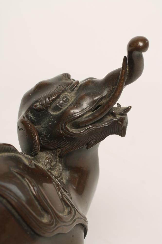 A JAPANESE BRONZE MYTHICAL BEAST Image
