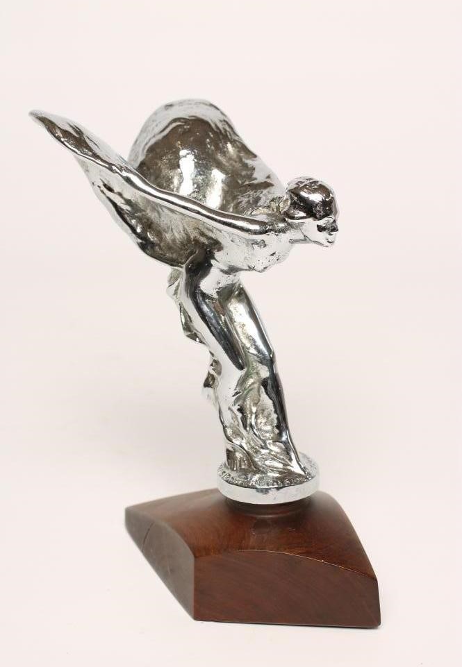 A ROLLS ROYCE "SPIRIT OF ECSTASY" CAR MASCOT Image