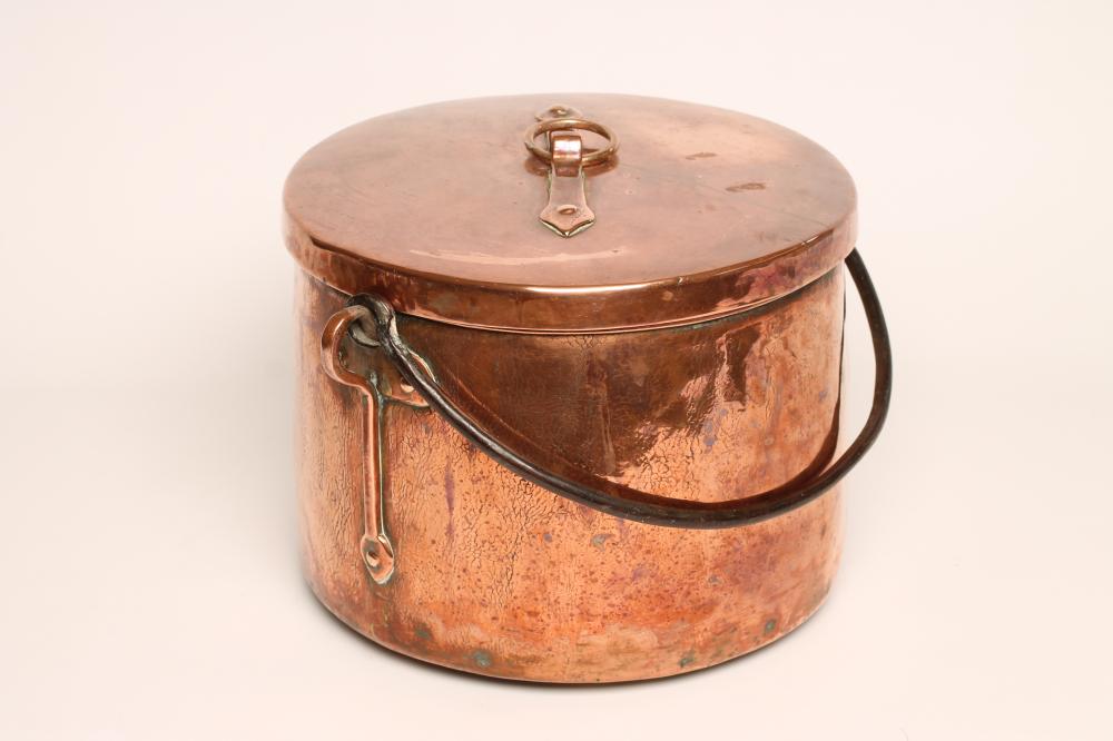 AN ARTS AND CRAFTS COPPER PAIL AND COVER Image