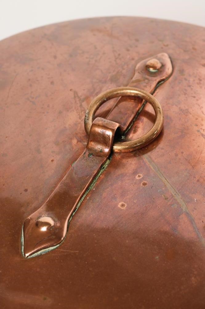 AN ARTS AND CRAFTS COPPER PAIL AND COVER Image