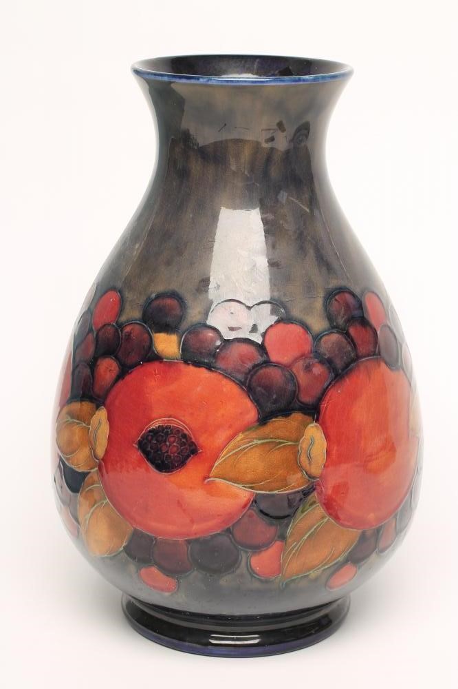 A MOORCROFT POTTERY VASE Image
