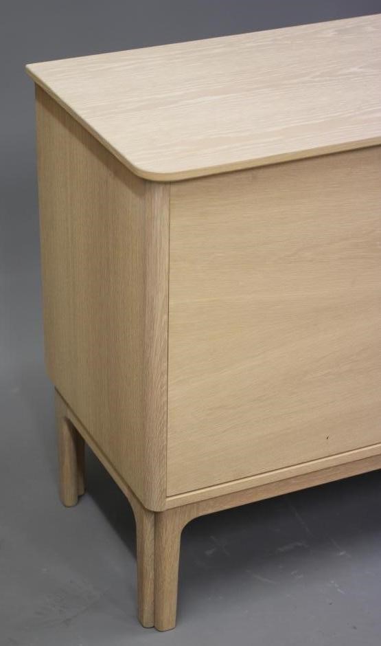 A SKOVBY DANISH DESIGN DINING SUITE Image