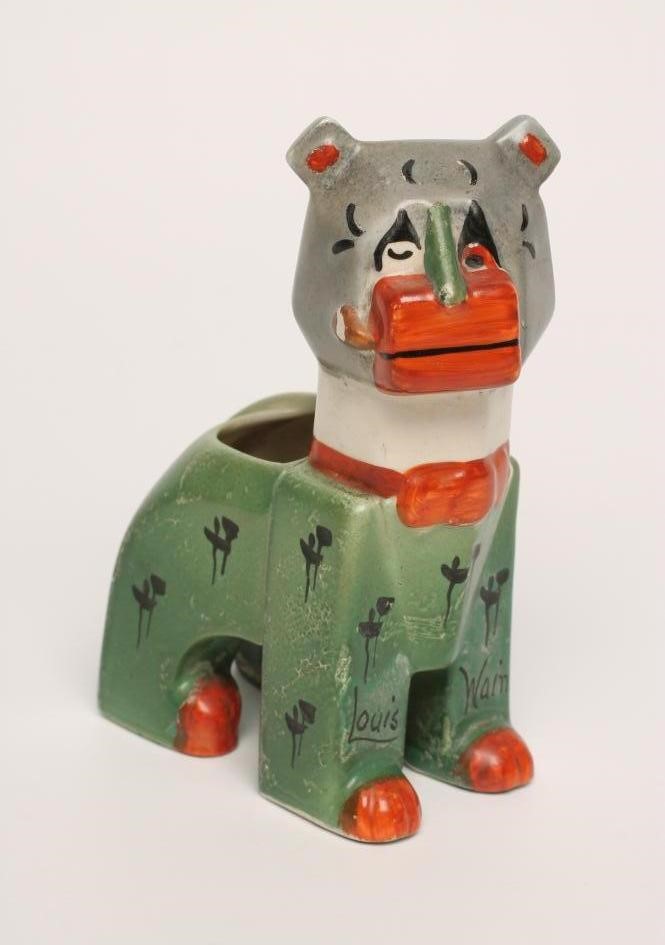 A LOUIS WAIN FUTURISTIC CAT POTTERY SPILL HOLDER Image