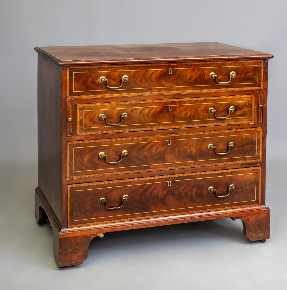 A GEORGIAN MAHOGANY DRESSING CHEST Image