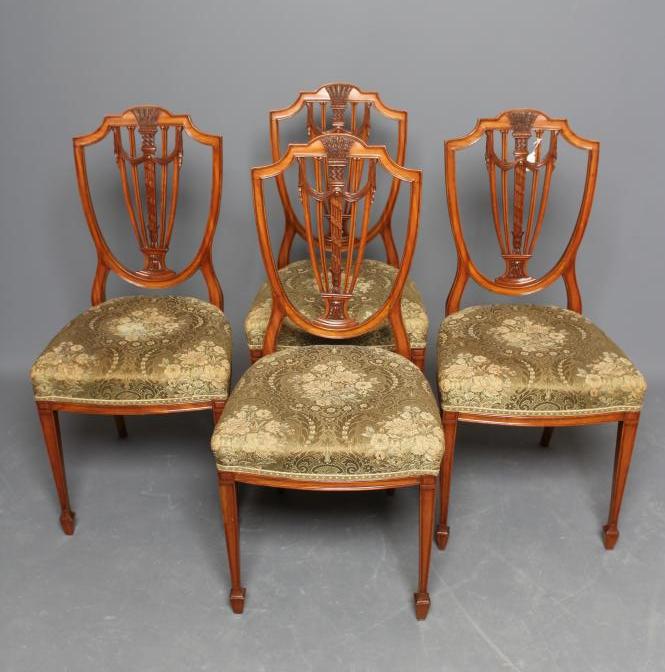 A SET OF FOUR GEORGIAN REVIVAL SATINWOOD SIDE CHAIRS Image