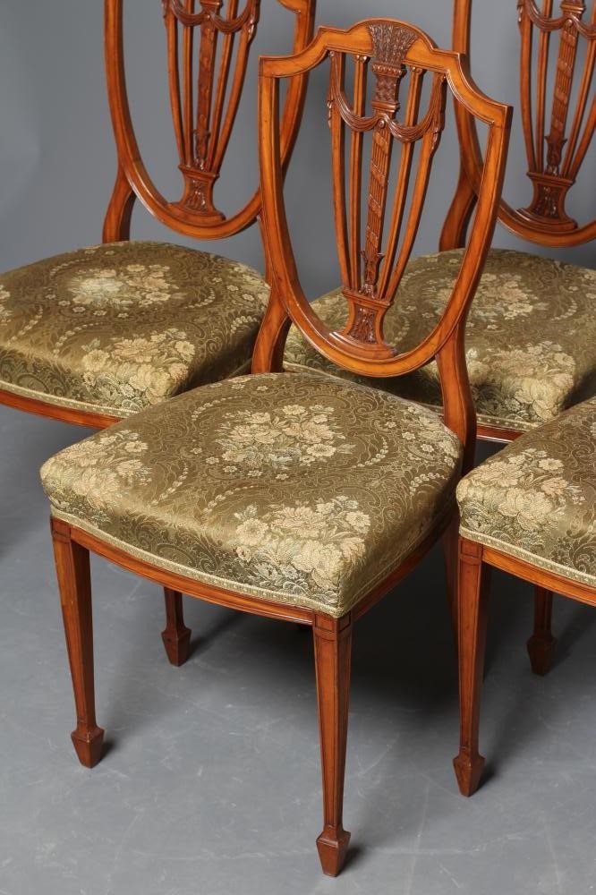 A SET OF FOUR GEORGIAN REVIVAL SATINWOOD SIDE CHAIRS Image
