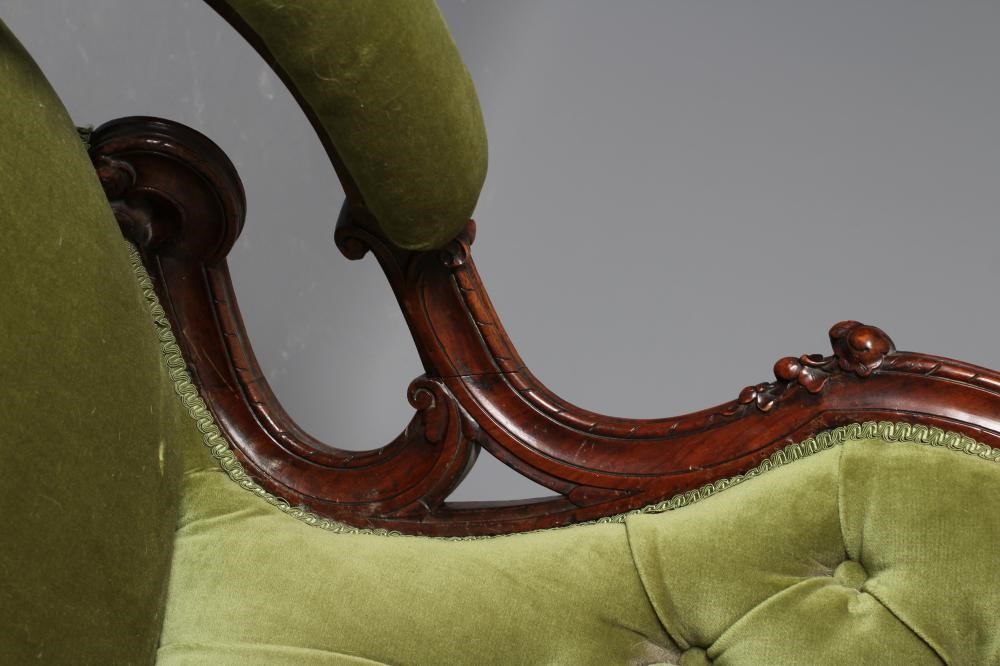 A VICTORIAN WALNUT FRAMED SALON CHAIR of spoonback form Image