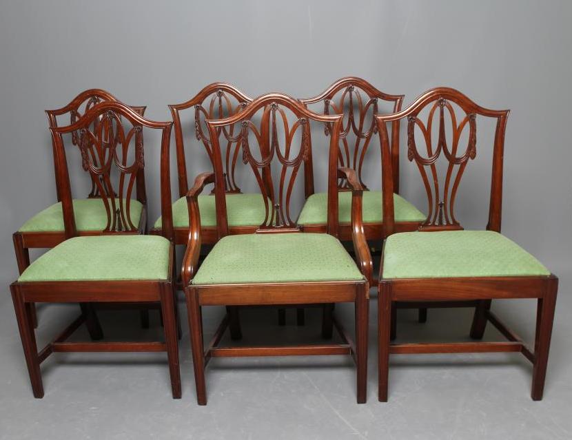 A SET OF SIX MAHOGANY DINING CHAIRS of Georgian design Image