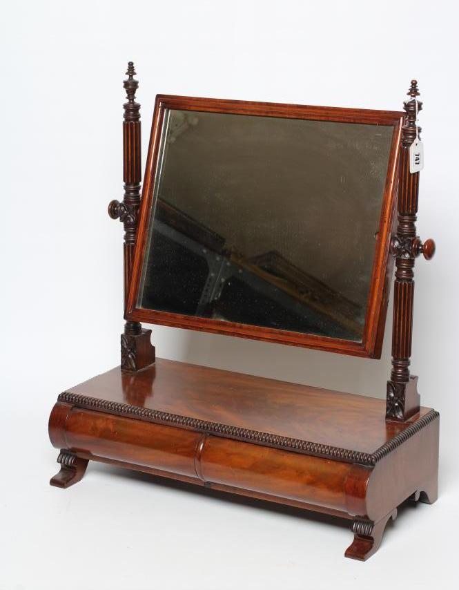A WILLIAM IV MAHOGANY TOILET MIRROR Image
