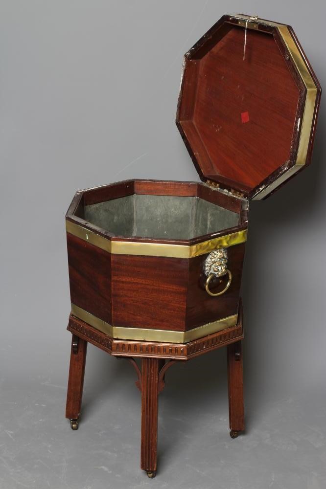 A GEORGIAN MAHOGANY AND BRASS BANDED CELLARETTE Image