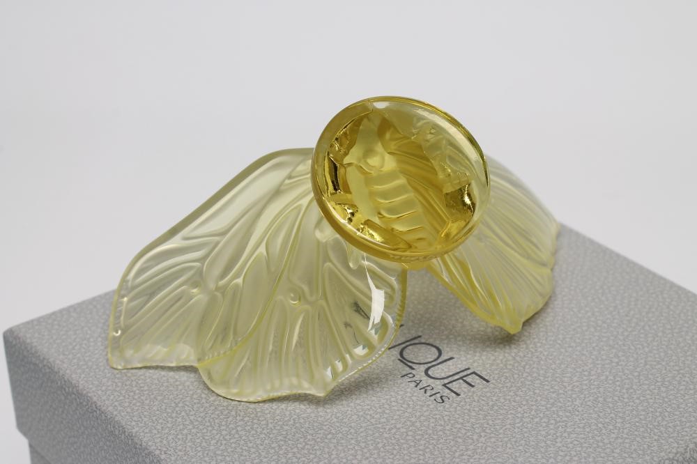 A LALIQUE "AURORE JAUNE" BUTTERFLY PAPERWEIGHT Image