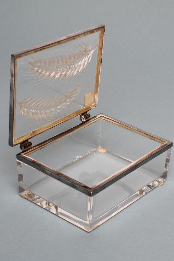 A LALIQUE "EPIS" BOX of plain oblong form Image