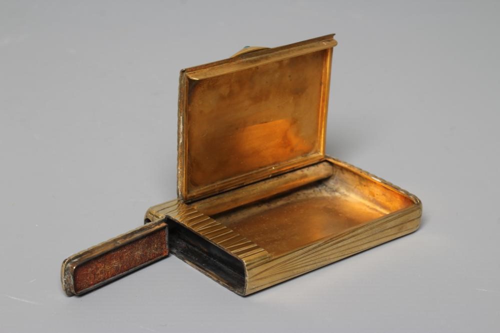 A FRENCH ART DECO SILVER GILT COMBINATION CIGARETTE/VESTA CASE Image