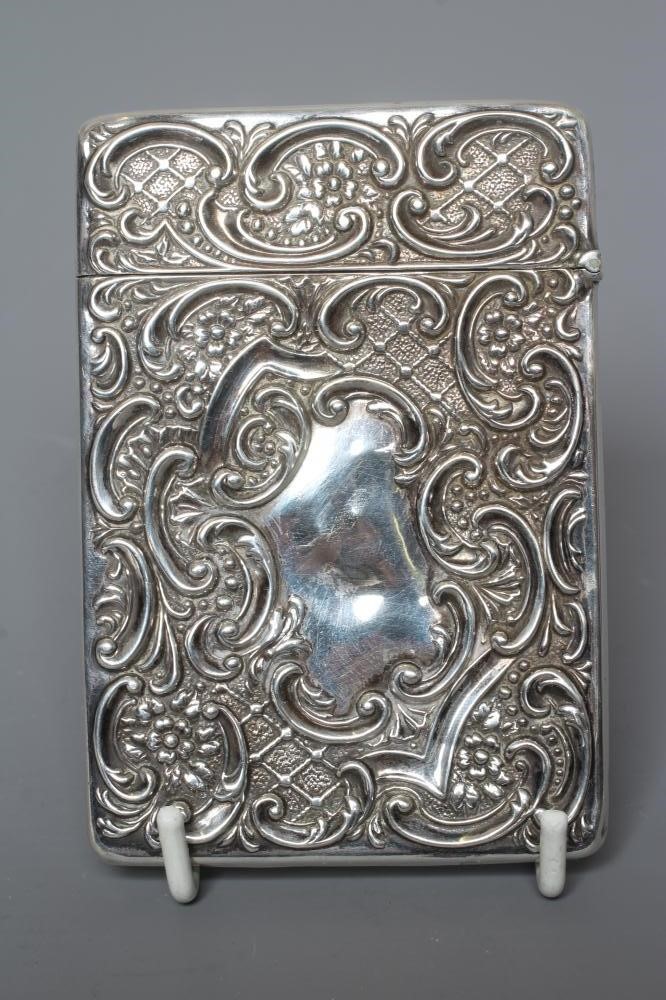 AN EDWARDIAN SILVER VISITING CARD CASE by Crisford & Norris Image