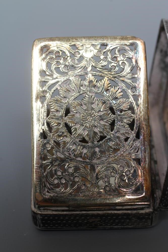 A WILLIAM IV SILVER VINAIGRETTE by Nathanial Mills Image