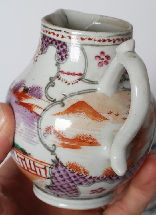 A COLLECTION OF CHINESE FAMILLE ROSE PORCELAIN comprising two cylindrical mugs painted with figures Image