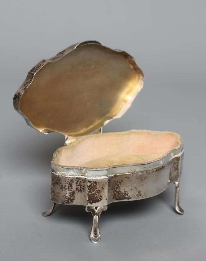 A SILVER DRESSING TABLE BOX by S Blanckensee & Son Ltd. Image