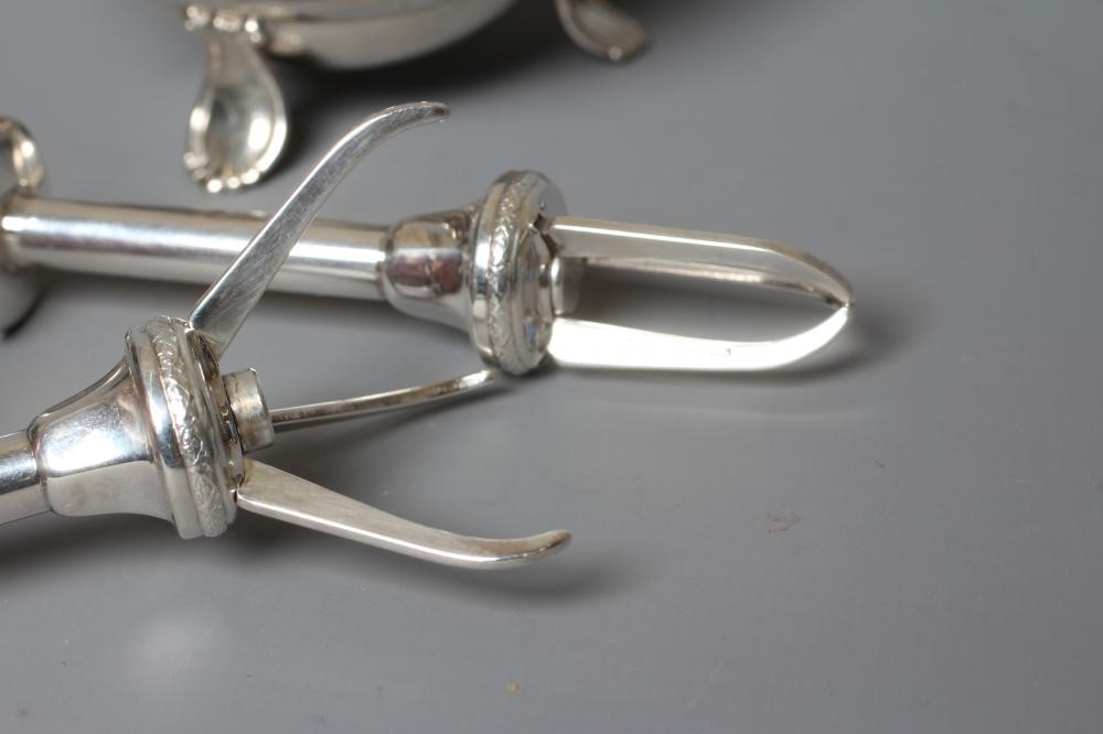 A PAIR OF NORWEGIAN SILVER PICKLE GRIPS stamped Sterling 925S Image
