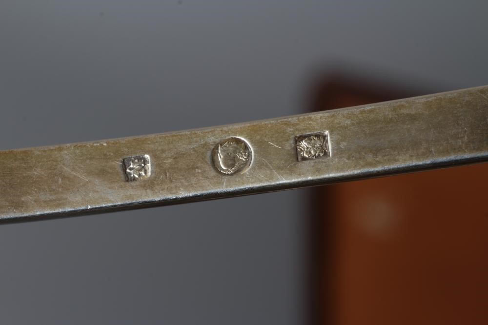 A SET OF TWELVE FRENCH SILVER TEASPOONS Image