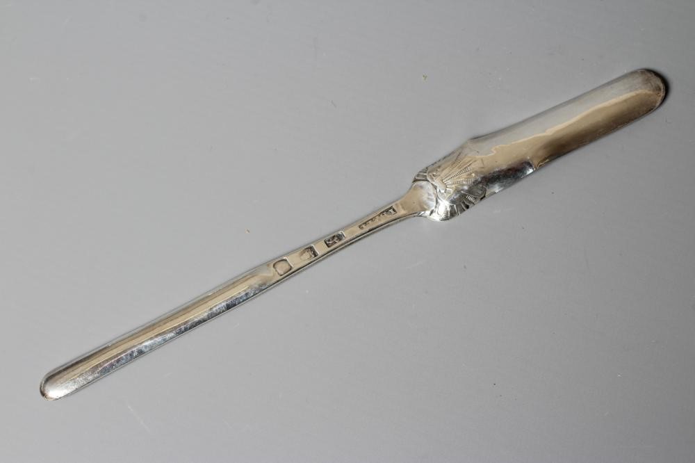 A GEORGE III SILVER MARROW SCOOP by Joseph Bell II, London 1760, with shell back, 8 1/2" long, 1oz Image