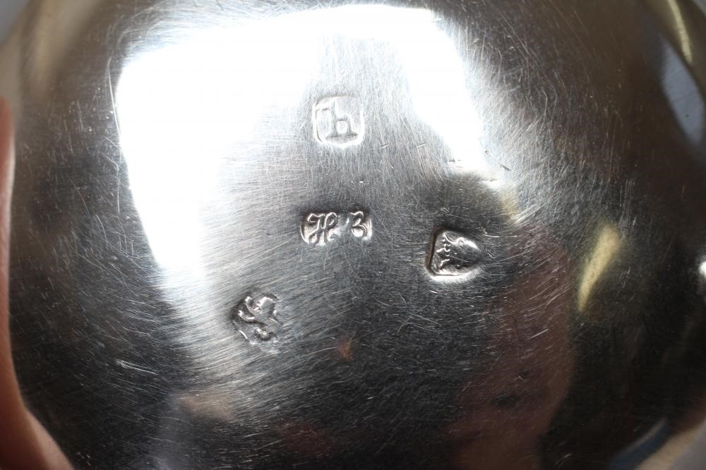 A PAIR OF GEORGE IV SILVER CAULDRON SALTS by Hester Bateman Image