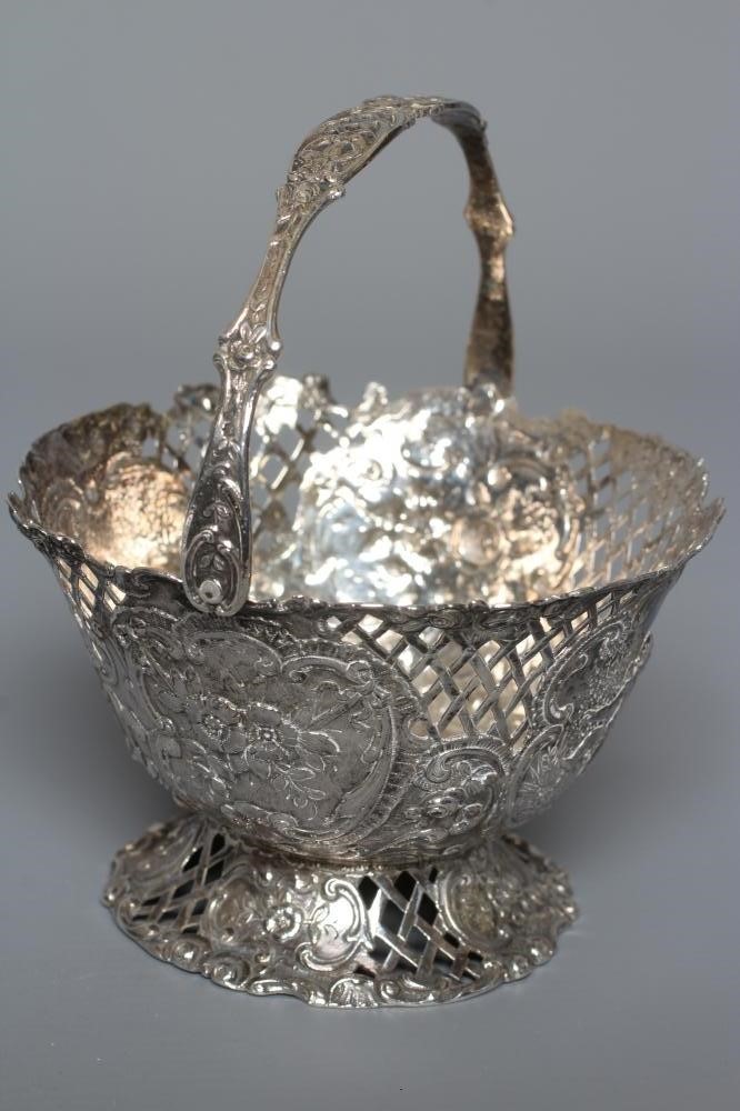 A LATE VICTORIAN SILVER BASKET imported by William Moering Image