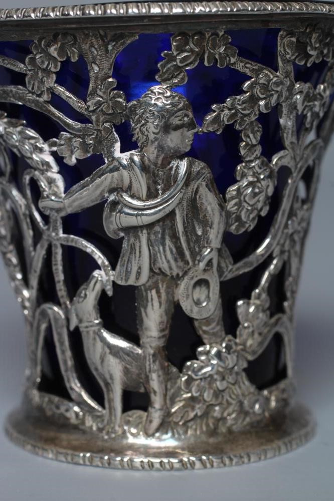 A GEORGE III SILVER CREAM PAIL Image