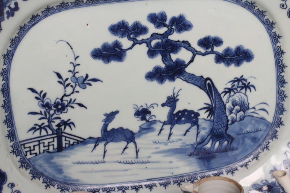 A COLLECTION OF CHINESE BLUE AND WHITE PAINTED PORCELAIN comprising a canted oblong meat dish with Image