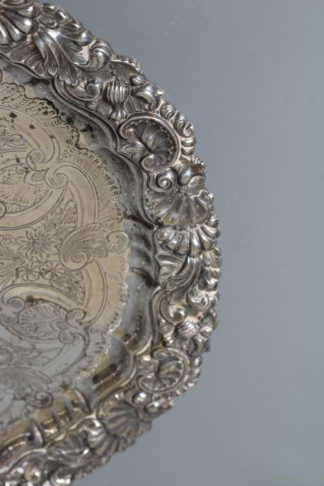 AN EDWARDIAN SILVER SMALL SALVER by William Hutton & Sons Ltd. Image