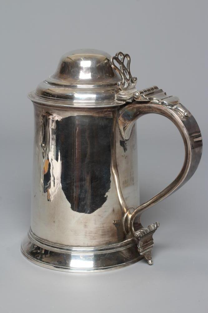 A GEORGE III TANKARD by John Denzilow Image