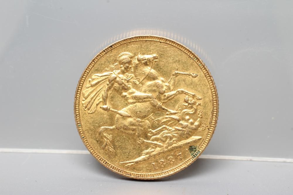A VICTORIA JH SOVEREIGN, 1887, 8g (Est. plus 20% premium) Image