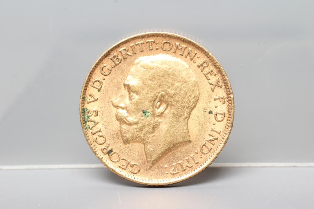 A GEORGE V SOVEREIGN, 1913, 8g (Est. plus 20% premium) Image