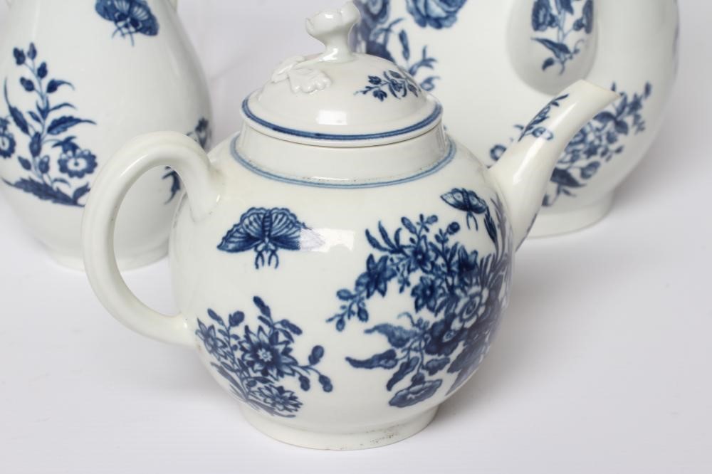 A COLLECTION OF WORCESTER THREE FLOWERS PORCELAIN Image