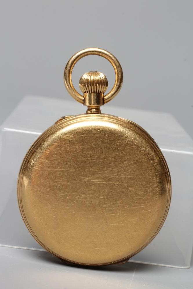 A VICTORIAN 18CT GOLD SMALL TOP WIND POCKET WATCH Image